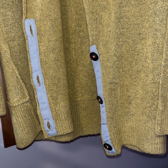 Free People women mustard color cardigan size s - Picture 4 of 9